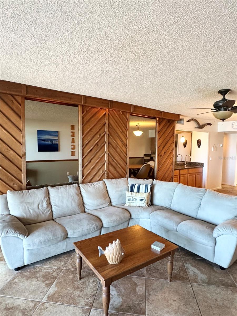 Image 10 of 27 For 8496 Ridgewood Avenue 3405