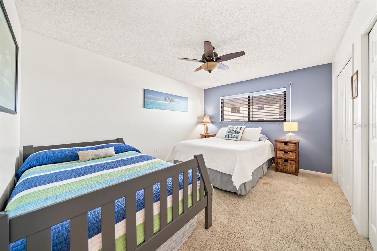 Image 7 of 27 For 8496 Ridgewood Avenue 3405