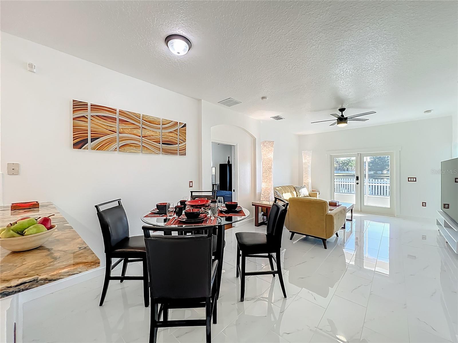 Image 11 of 40 For 4110 Andover Cay Boulevard