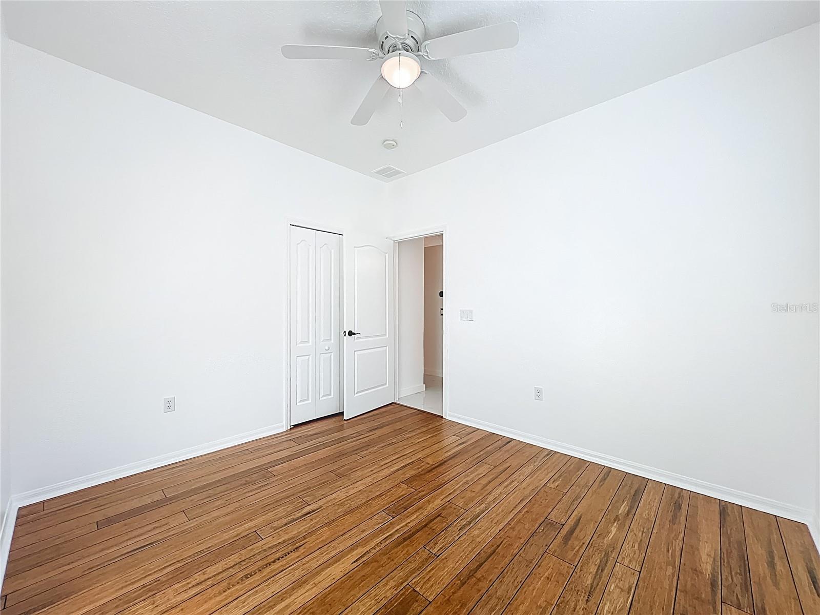 Image 22 of 40 For 4110 Andover Cay Boulevard