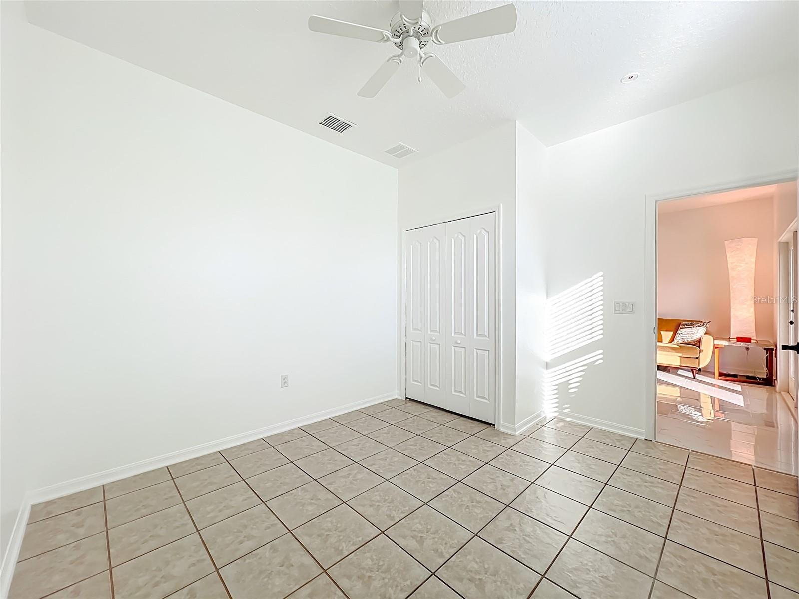 Image 27 of 40 For 4110 Andover Cay Boulevard