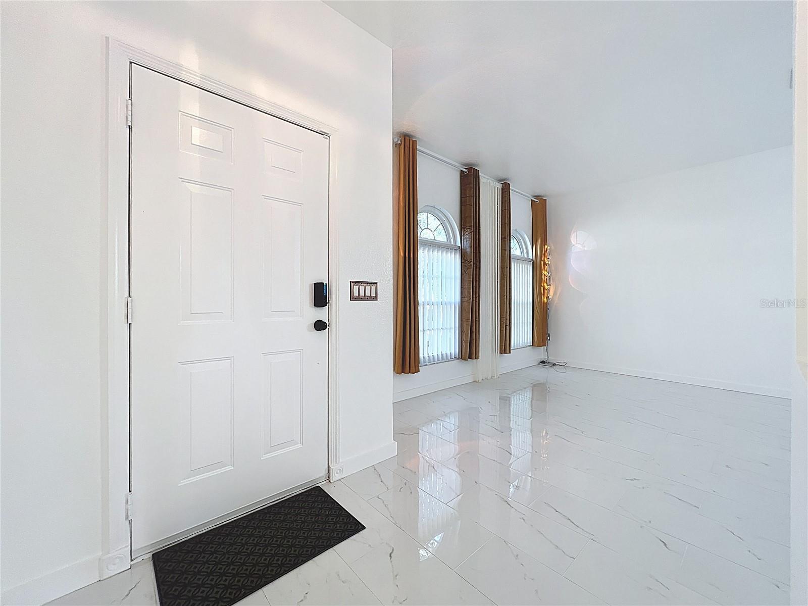 Image 3 of 40 For 4110 Andover Cay Boulevard