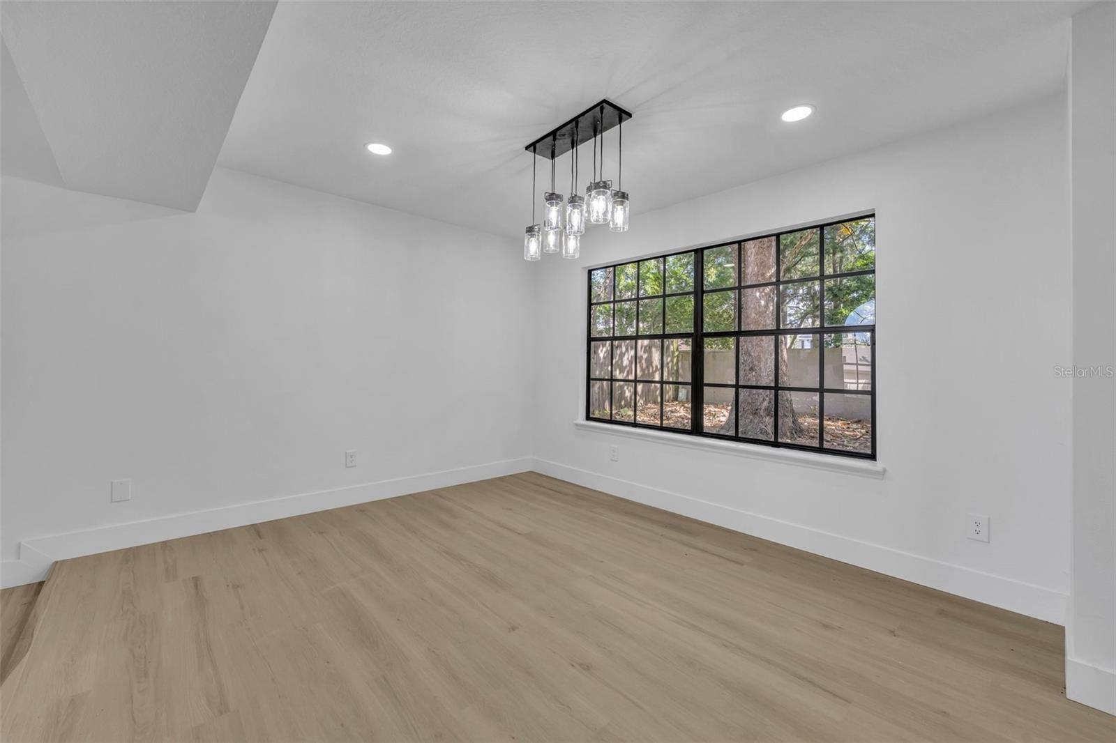 Image 10 of 34 For 5330 Lake Burkett Lane