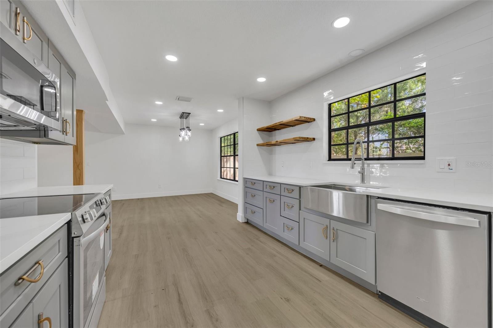 Image 16 of 34 For 5330 Lake Burkett Lane