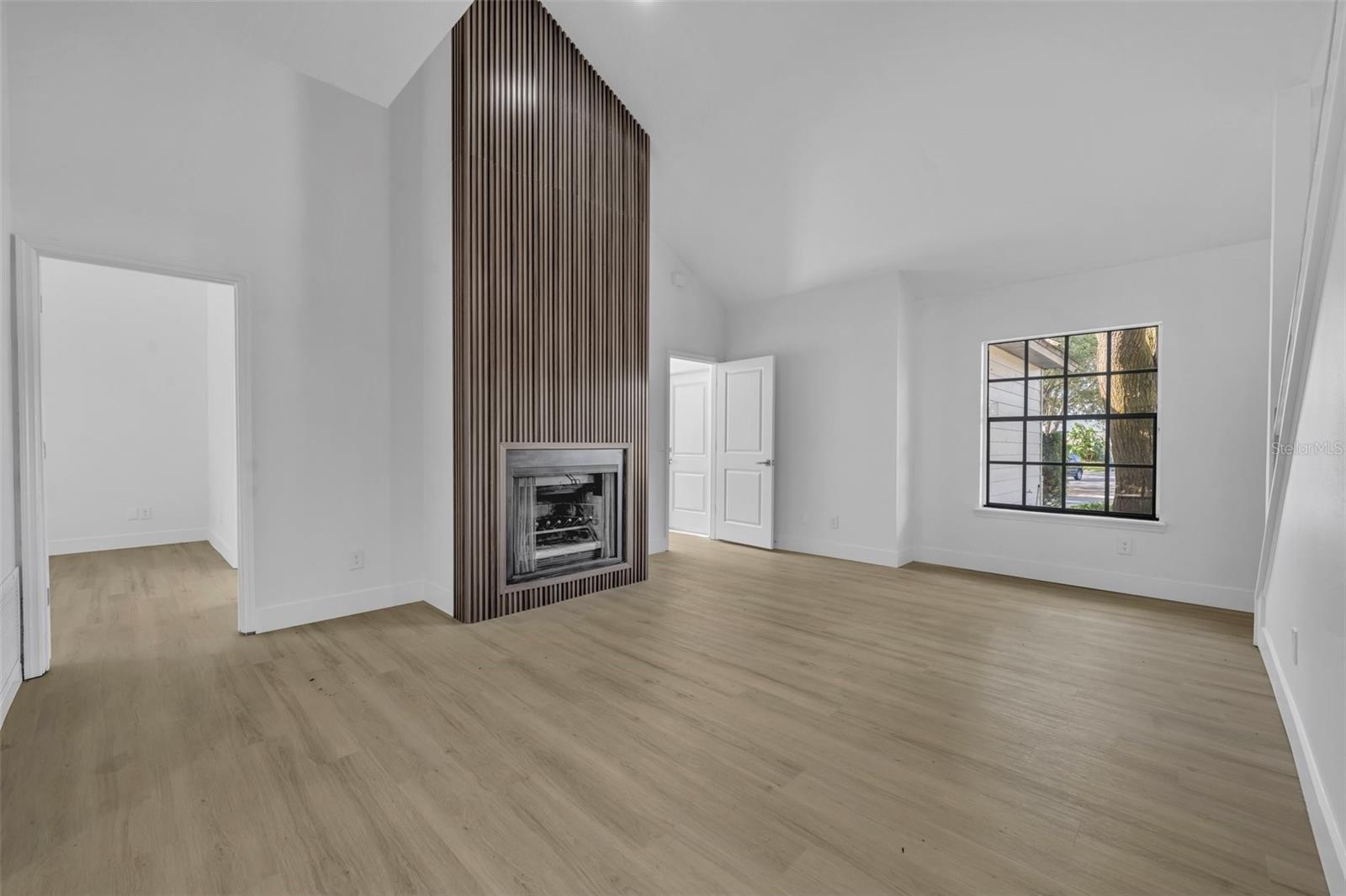 Image 18 of 34 For 5330 Lake Burkett Lane