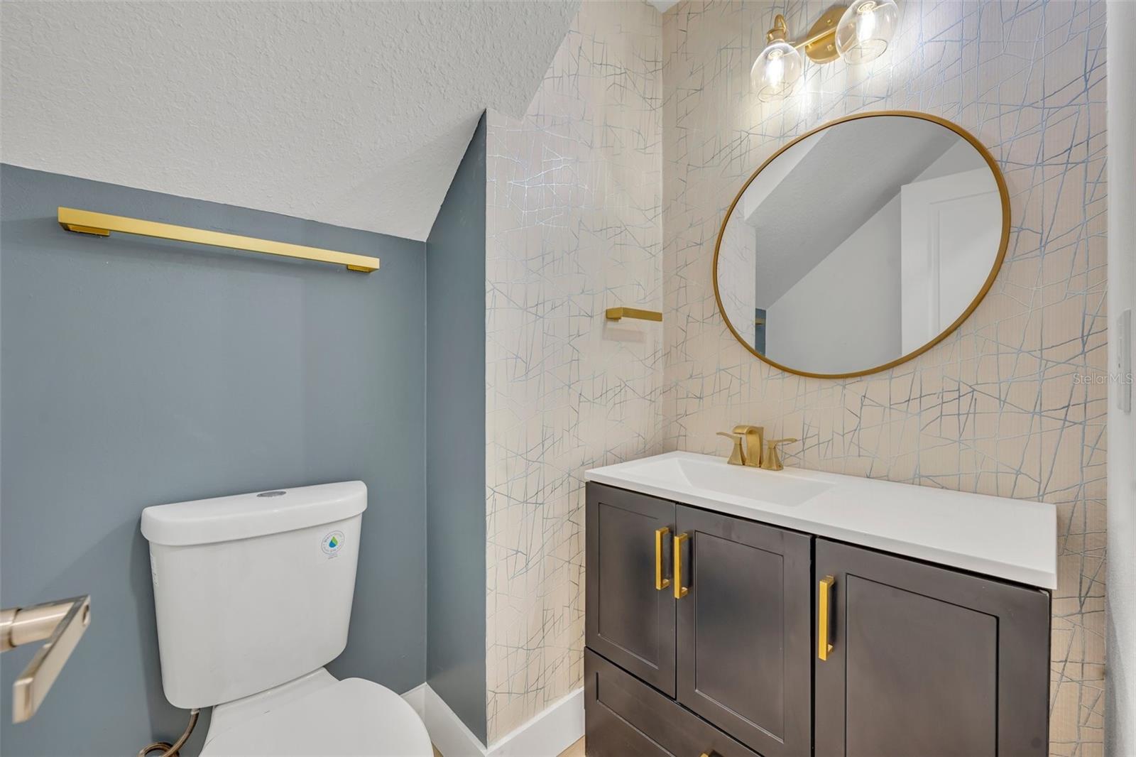 Image 25 of 34 For 5330 Lake Burkett Lane