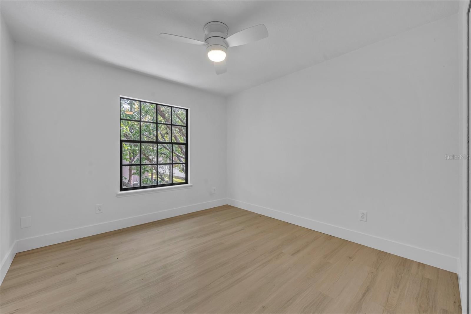 Image 30 of 34 For 5330 Lake Burkett Lane