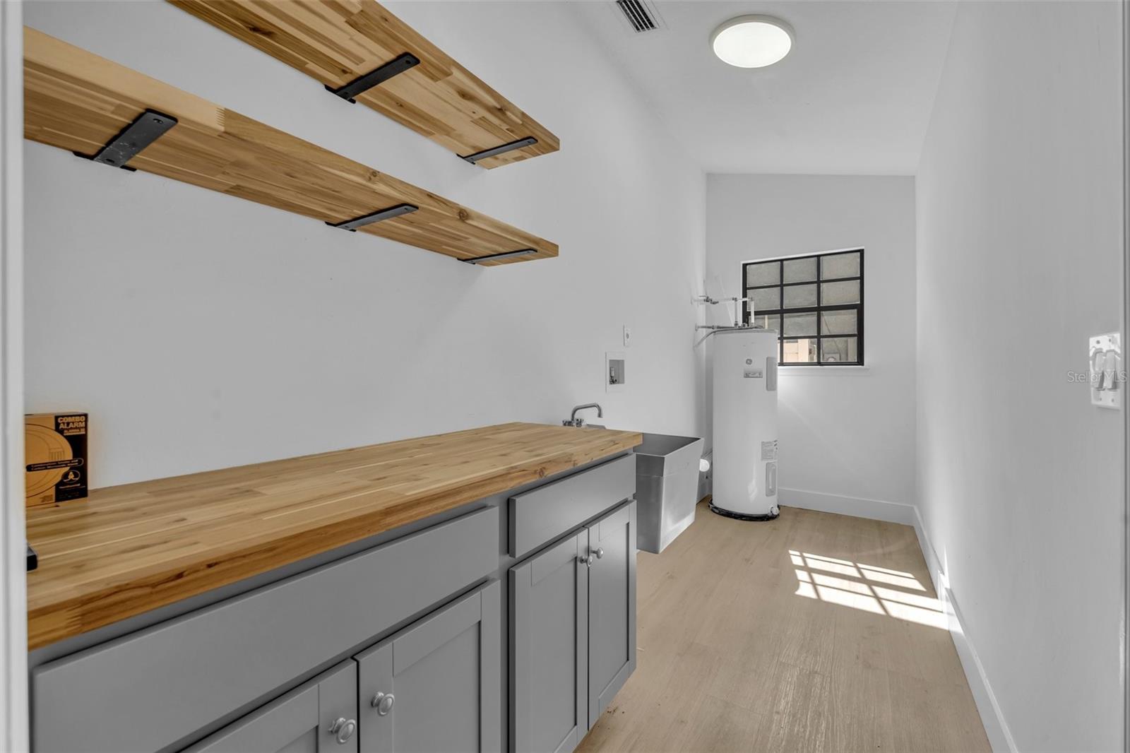 Image 31 of 34 For 5330 Lake Burkett Lane