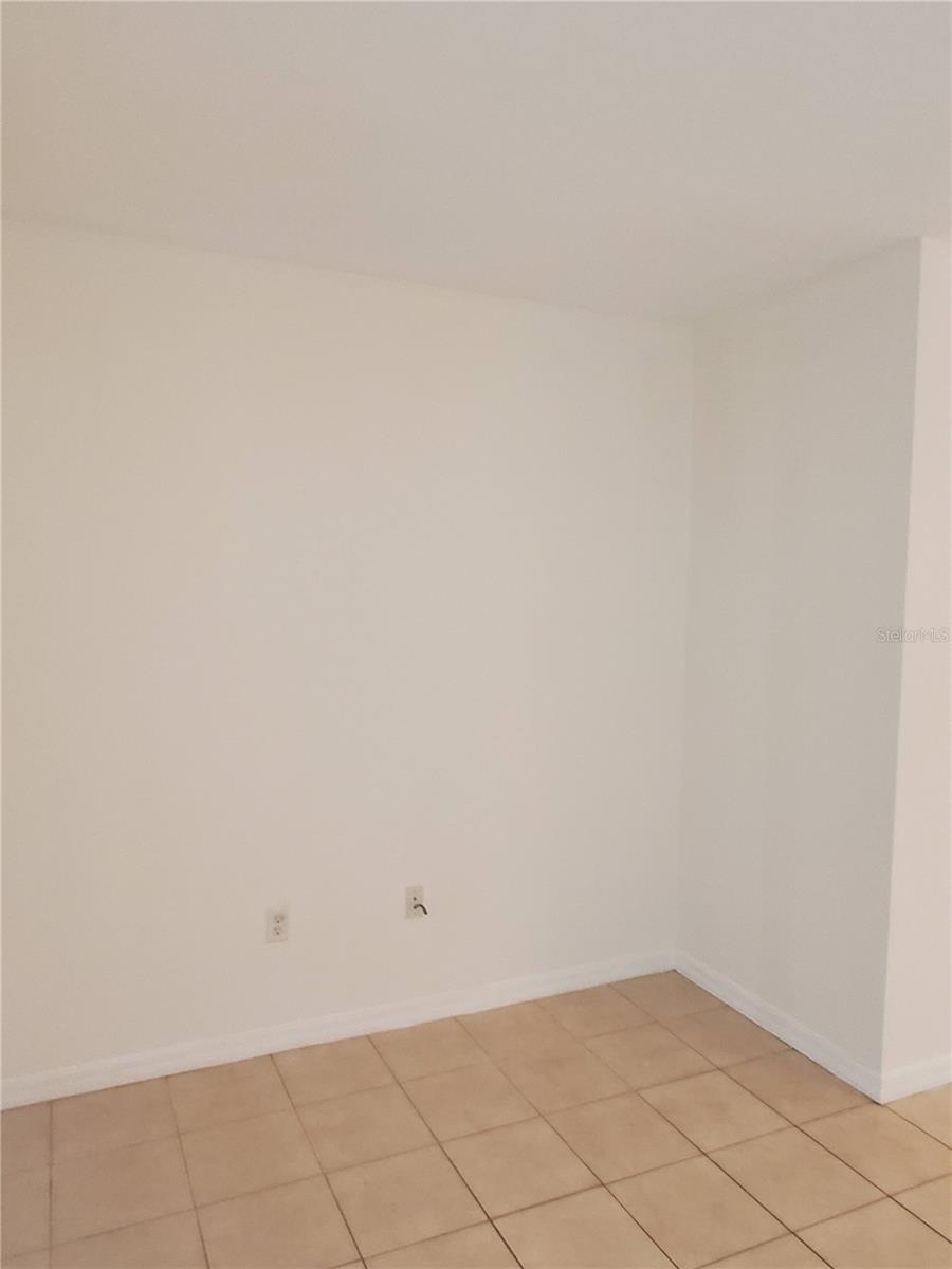 Image 12 of 13 For 219 Weymouth Drive