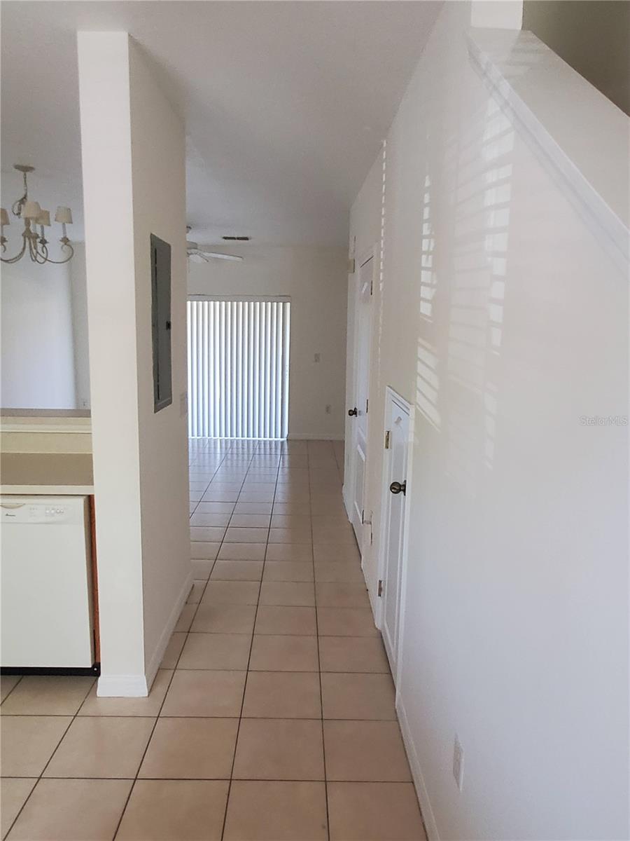 Image 5 of 13 For 219 Weymouth Drive