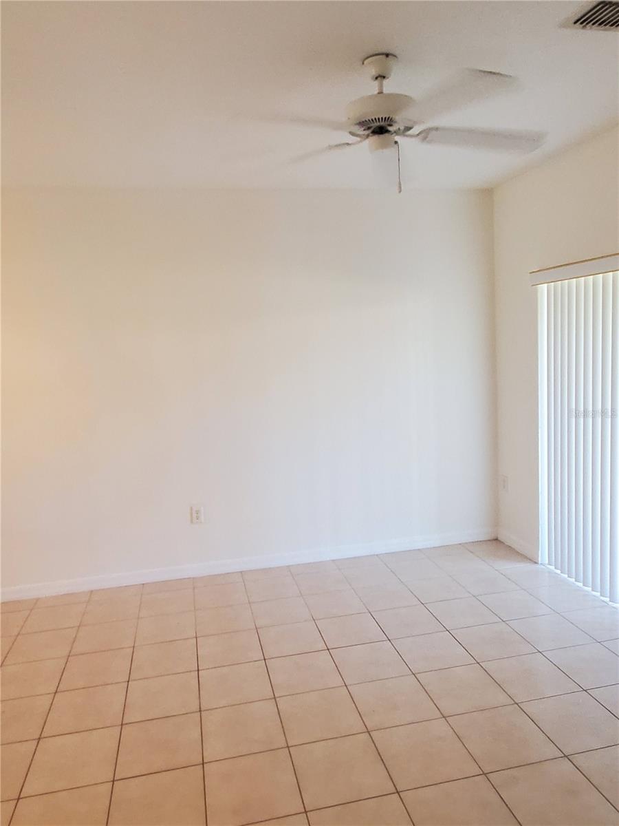 Image 6 of 13 For 219 Weymouth Drive