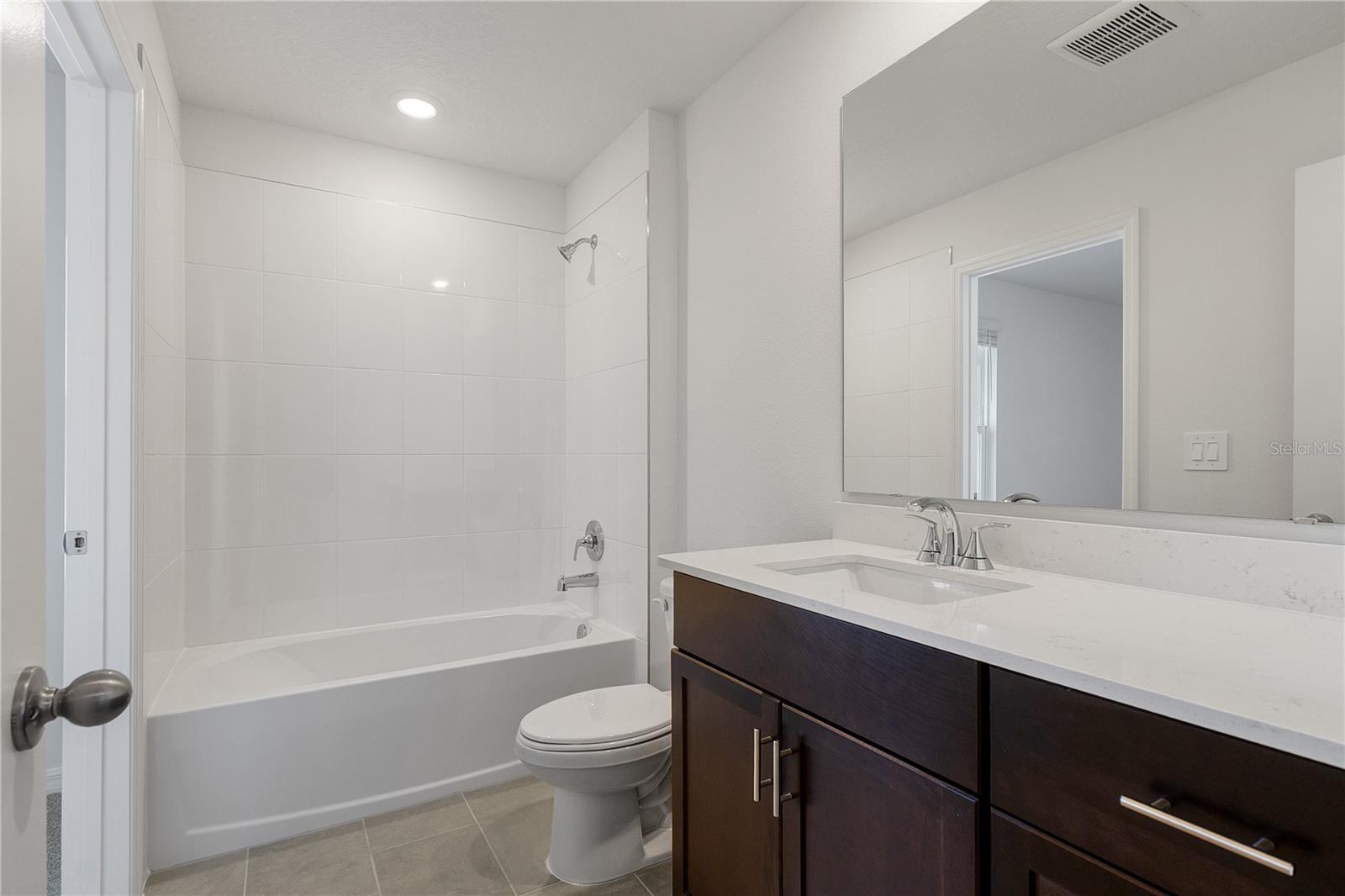 Image 20 of 25 For 1122 Bradford Park Drive