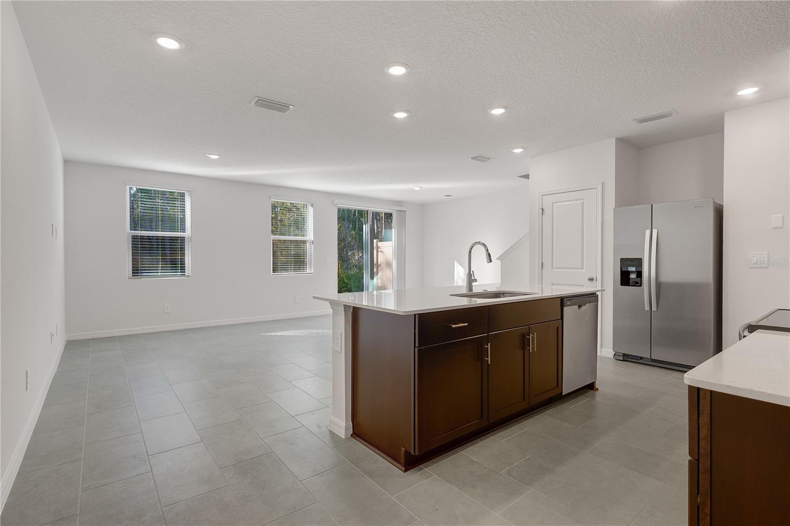 Image 3 of 25 For 1122 Bradford Park Drive