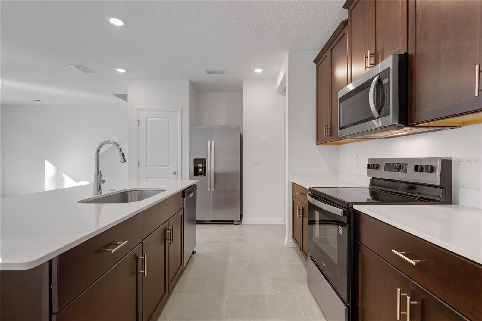 Image 5 of 25 For 1122 Bradford Park Drive