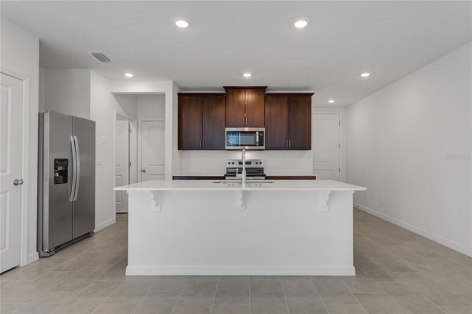 Image 8 of 25 For 1122 Bradford Park Drive