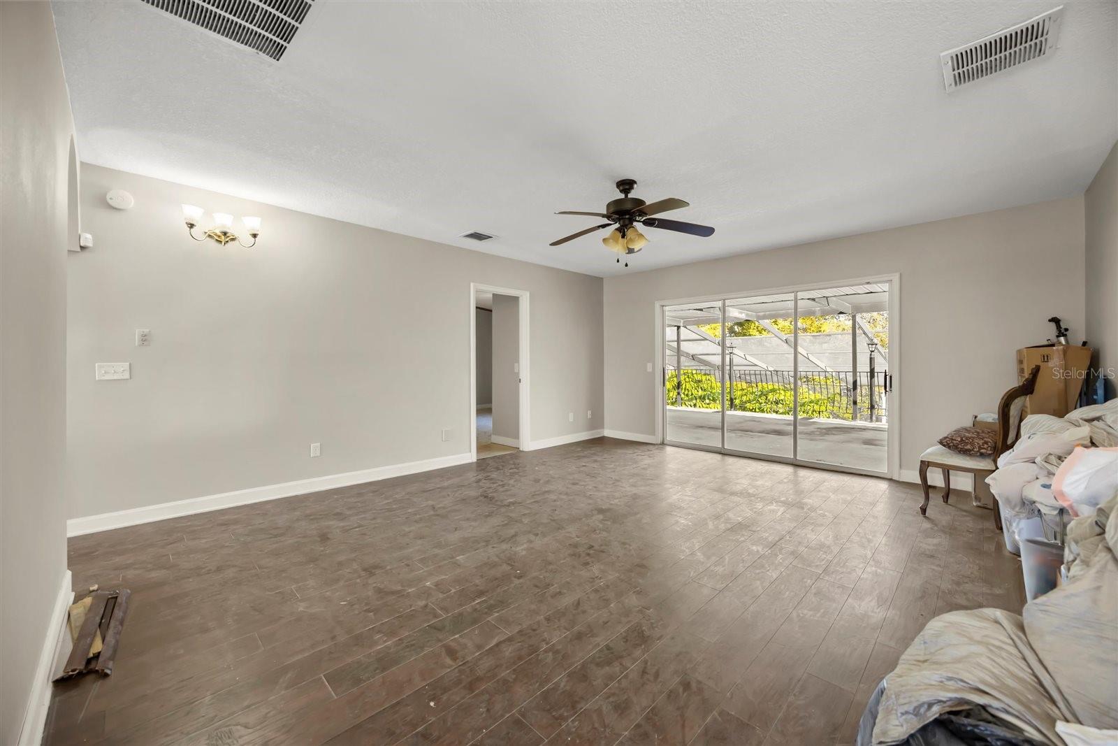 Image 14 of 34 For 6282 Indian Meadow St