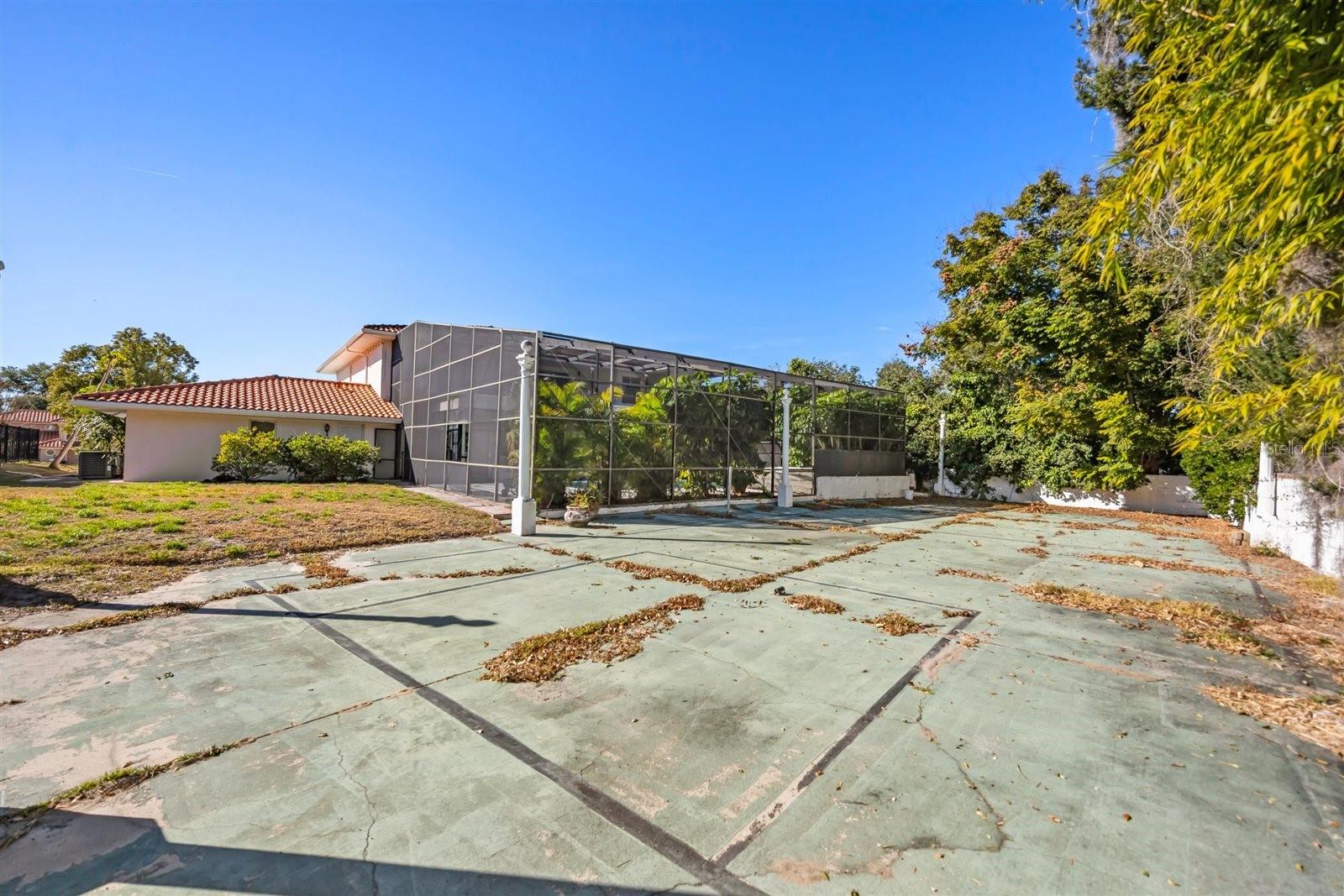 Image 23 of 34 For 6282 Indian Meadow St