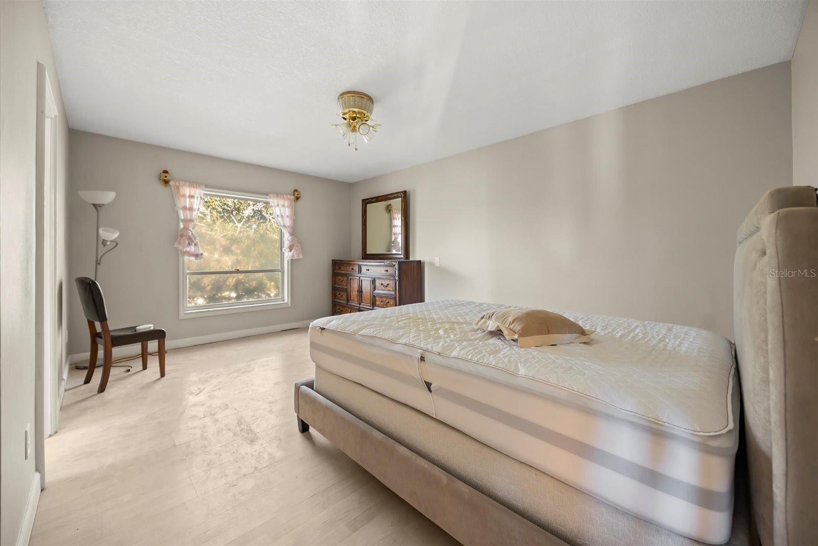 Image 4 of 34 For 6282 Indian Meadow St