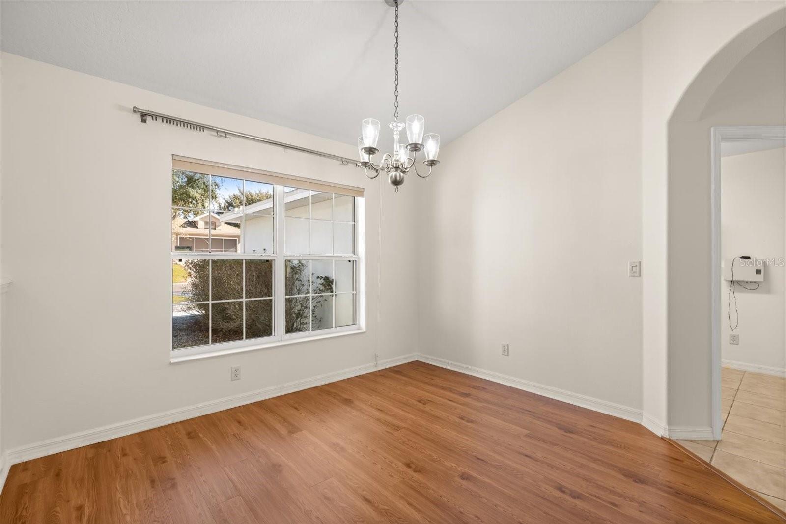 Image 14 of 58 For 5008 Adriatic Avenue