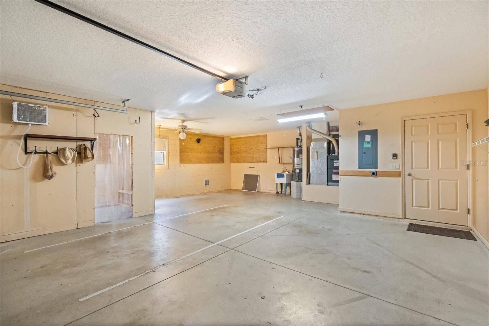 Image 28 of 58 For 5008 Adriatic Avenue