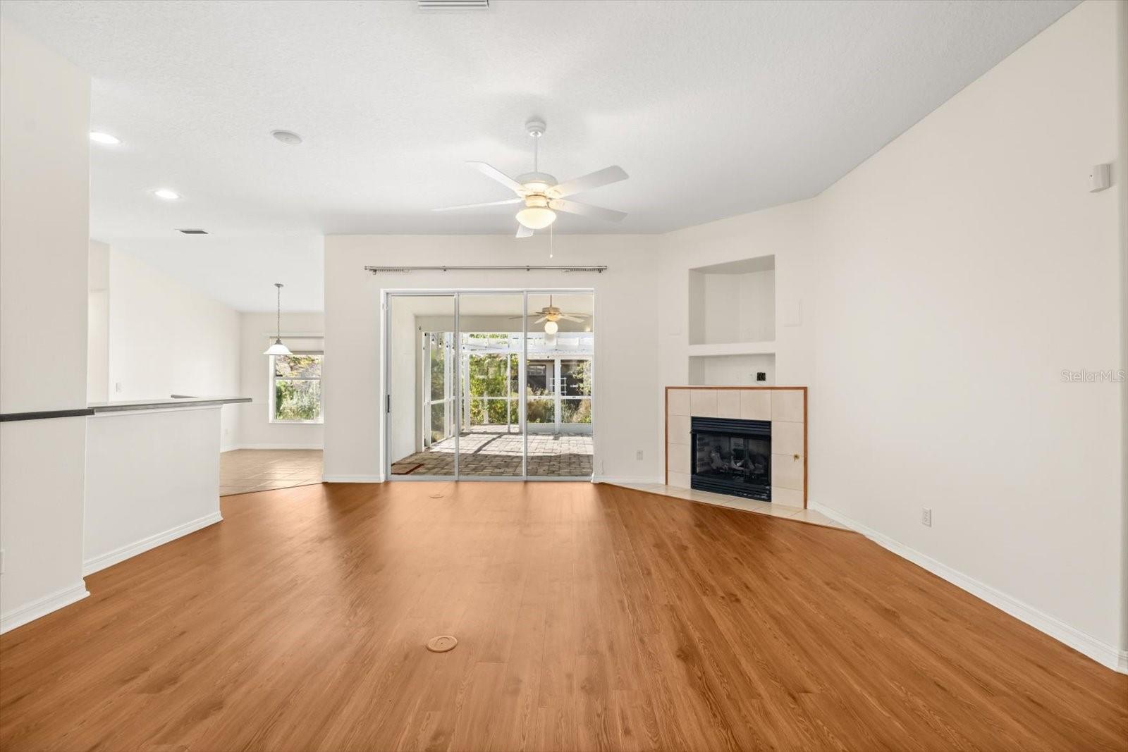 Image 3 of 58 For 5008 Adriatic Avenue