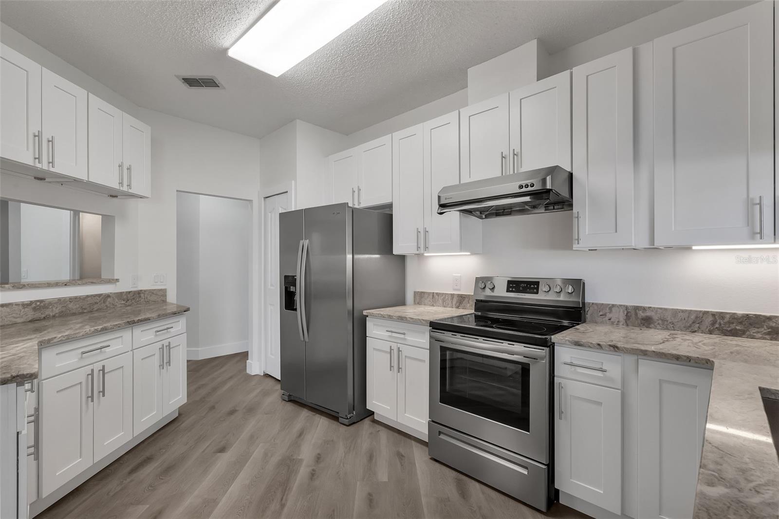 Image 15 of 48 For 2715 Jaffery Drive