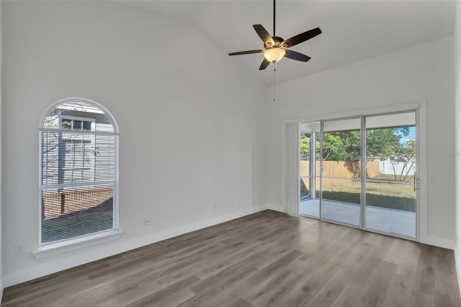 Image 7 of 48 For 2715 Jaffery Drive