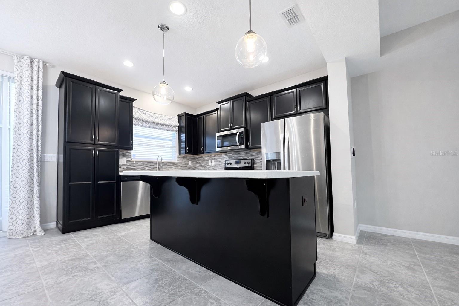 Image 7 of 26 For 3749 Brighton Park Circle