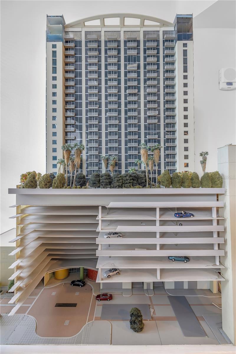 Image 27 of 37 For 155 Court Avenue 1506