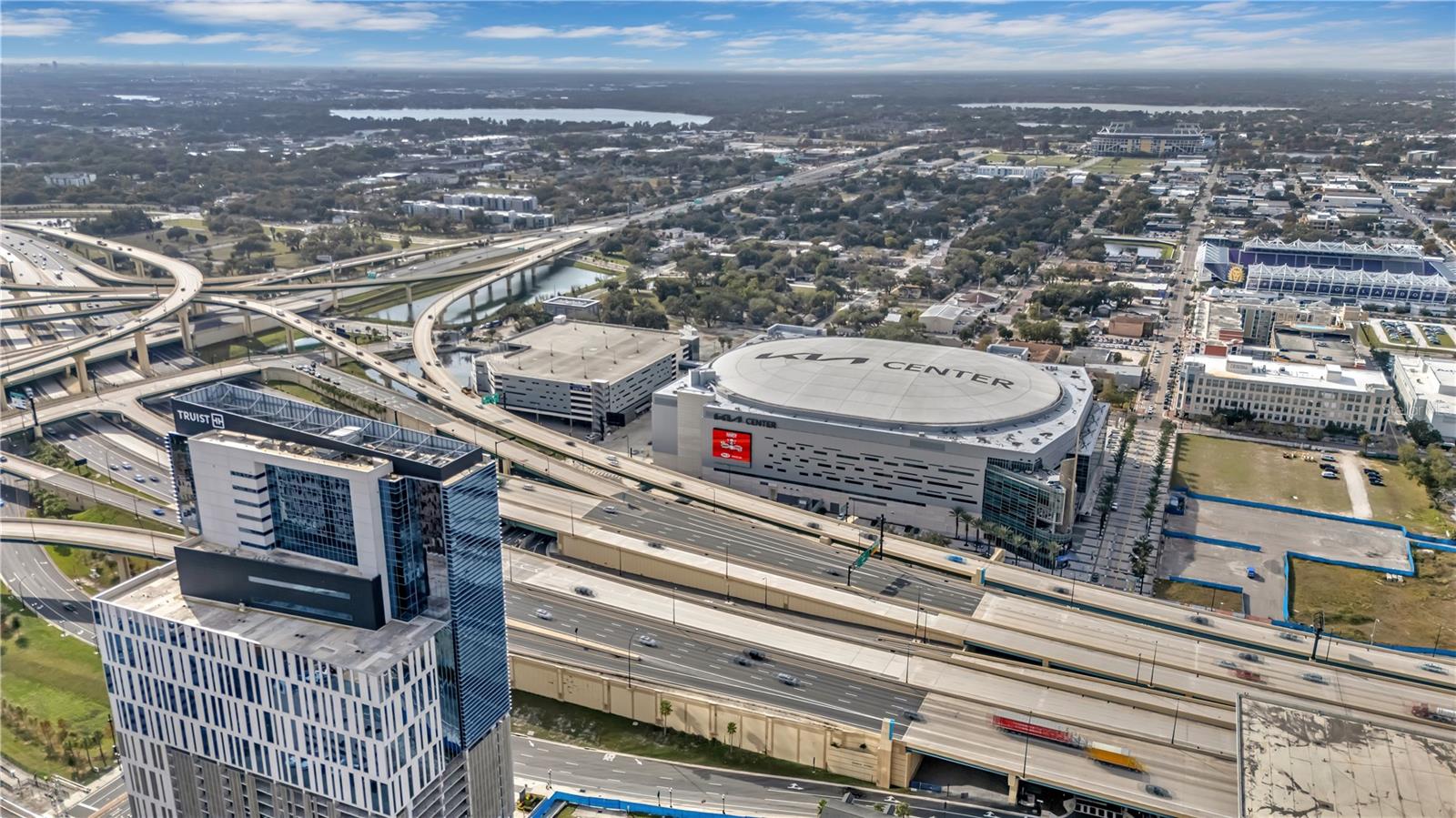 Image 33 of 37 For 155 Court Avenue 1506