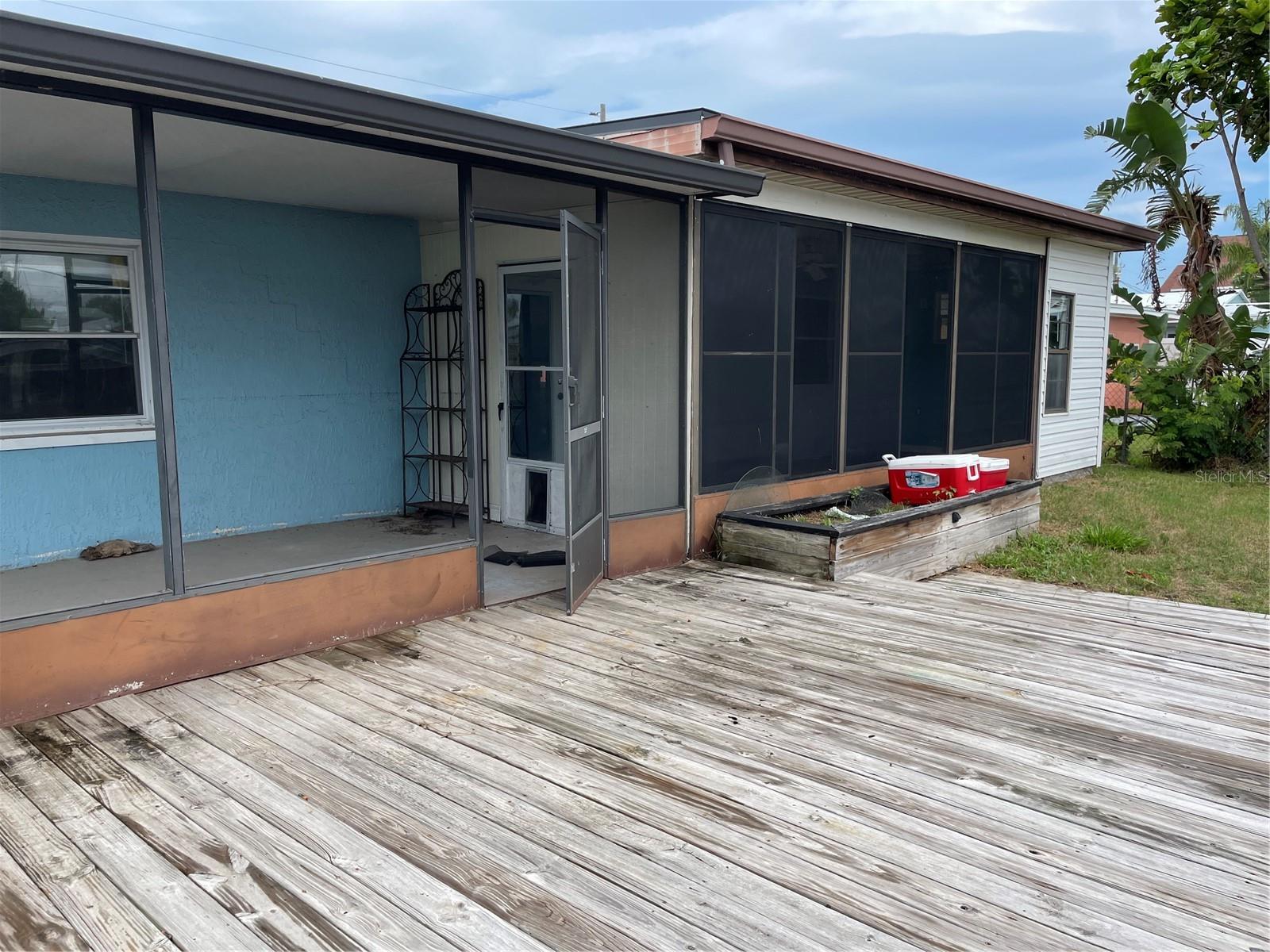 Image 16 of 59 For 13612 Frances Avenue