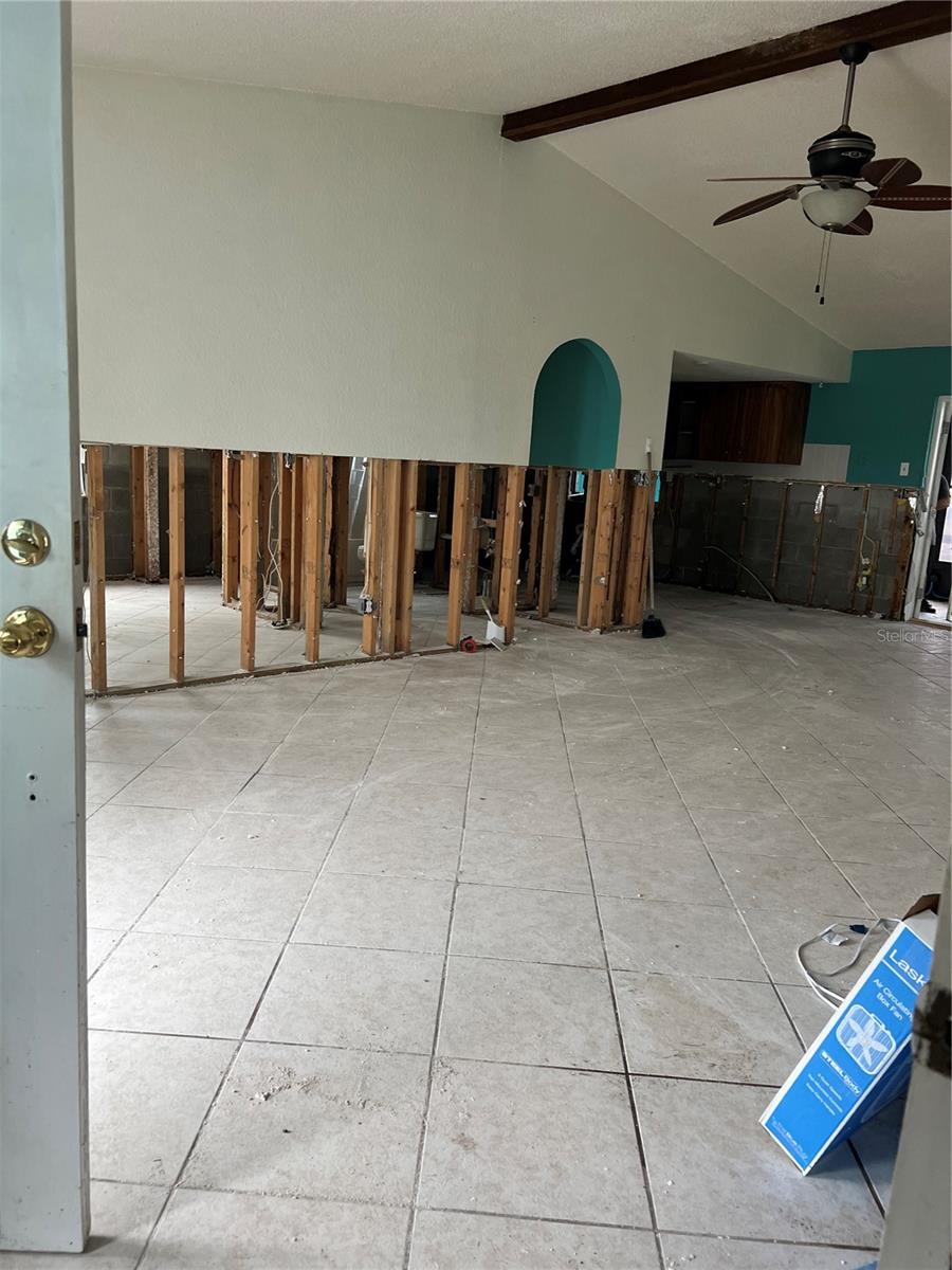 Image 38 of 59 For 13612 Frances Avenue