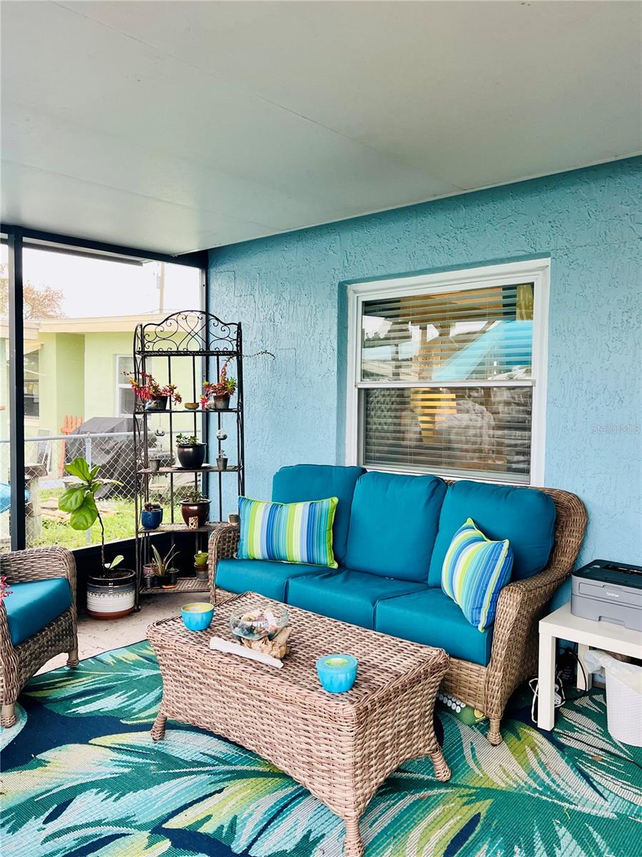 Image 6 of 59 For 13612 Frances Avenue