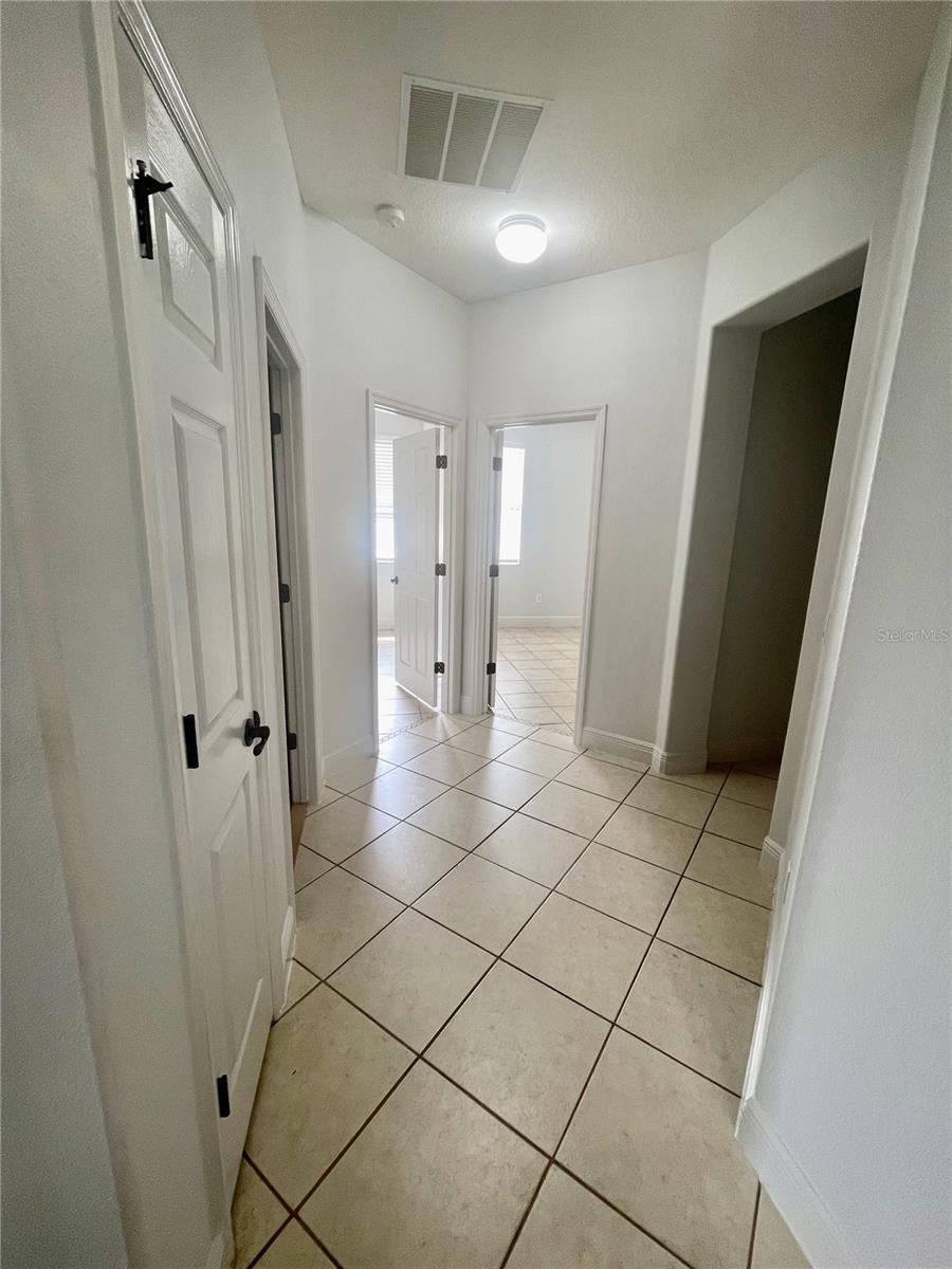 Image 10 of 33 For 14257 Lagoon Cove Lane