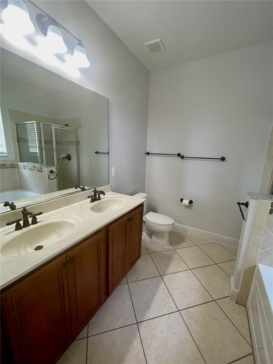 Image 18 of 33 For 14257 Lagoon Cove Lane