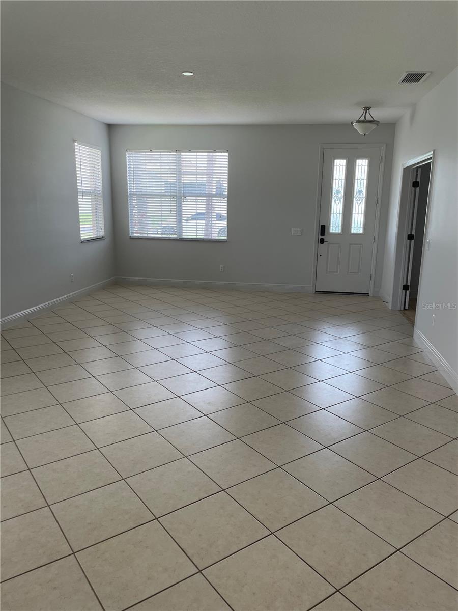 Image 6 of 33 For 14257 Lagoon Cove Lane