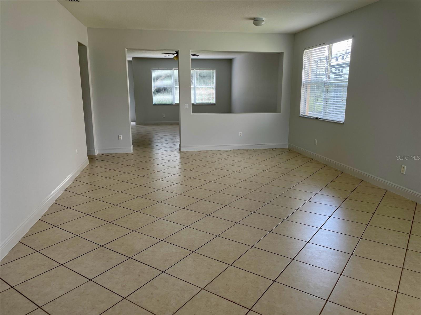 Image 8 of 33 For 14257 Lagoon Cove Lane