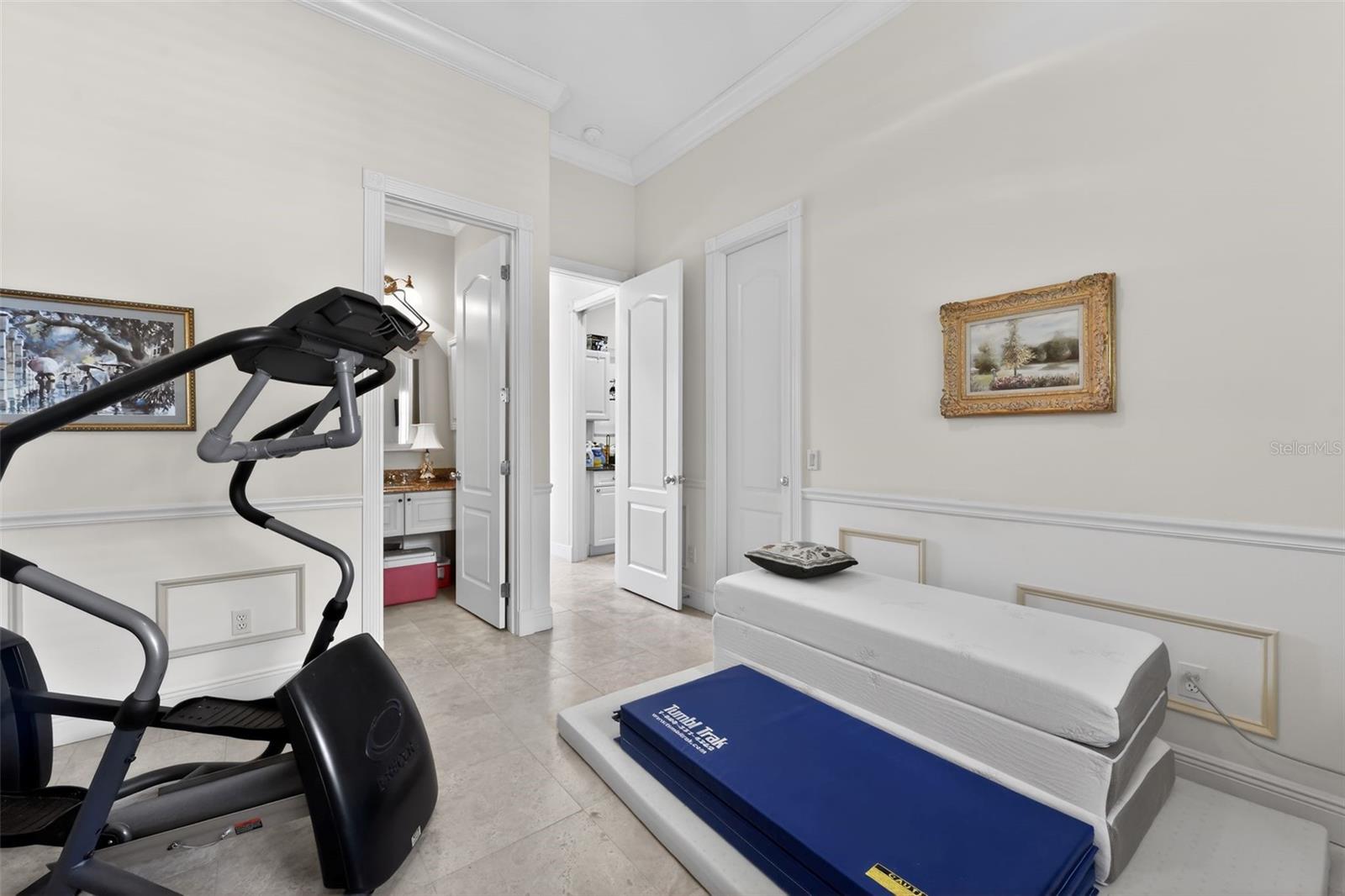 Image 41 of 51 For 1444 Harbor Drive