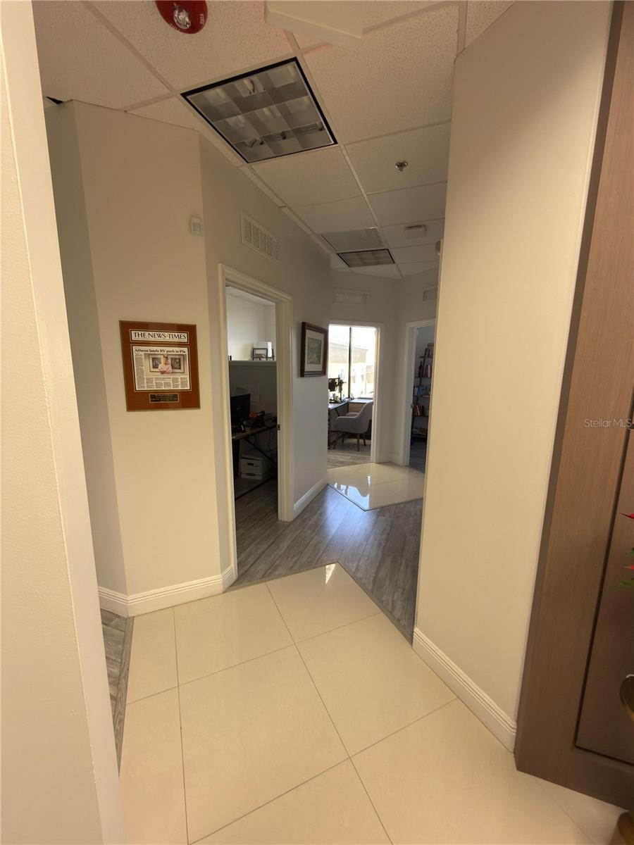 Image 5 of 11 For 6735 Conroy Road 420