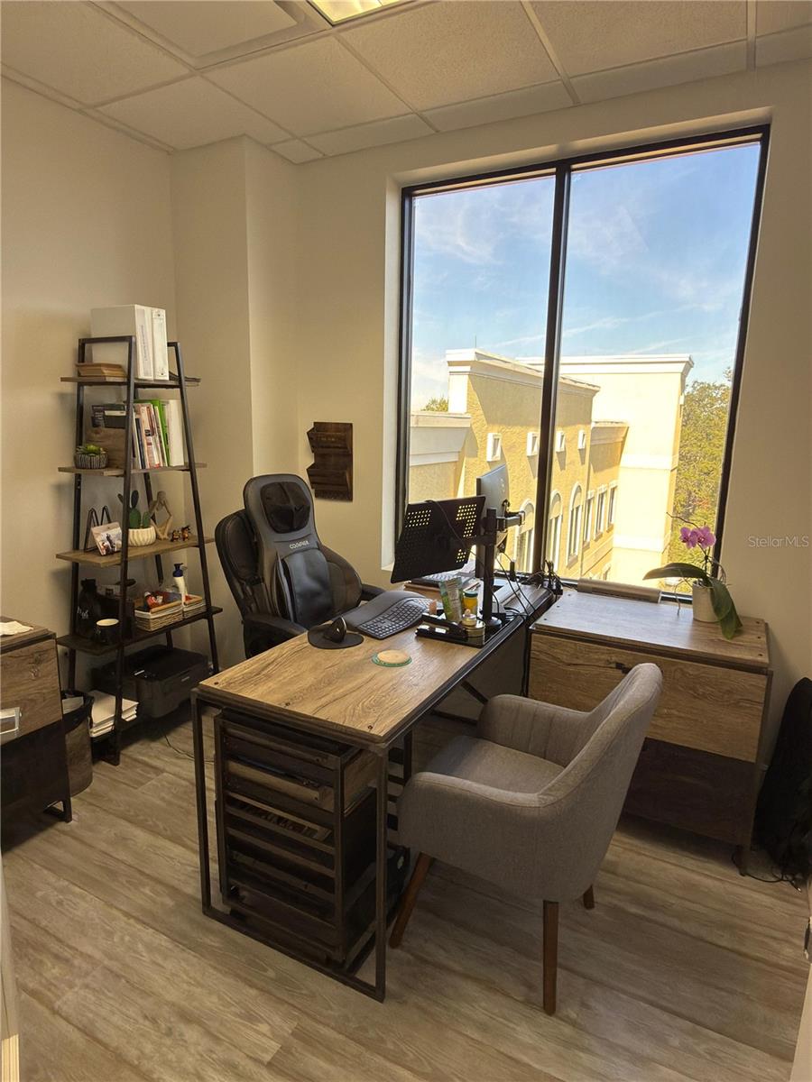 Image 9 of 11 For 6735 Conroy Road 420