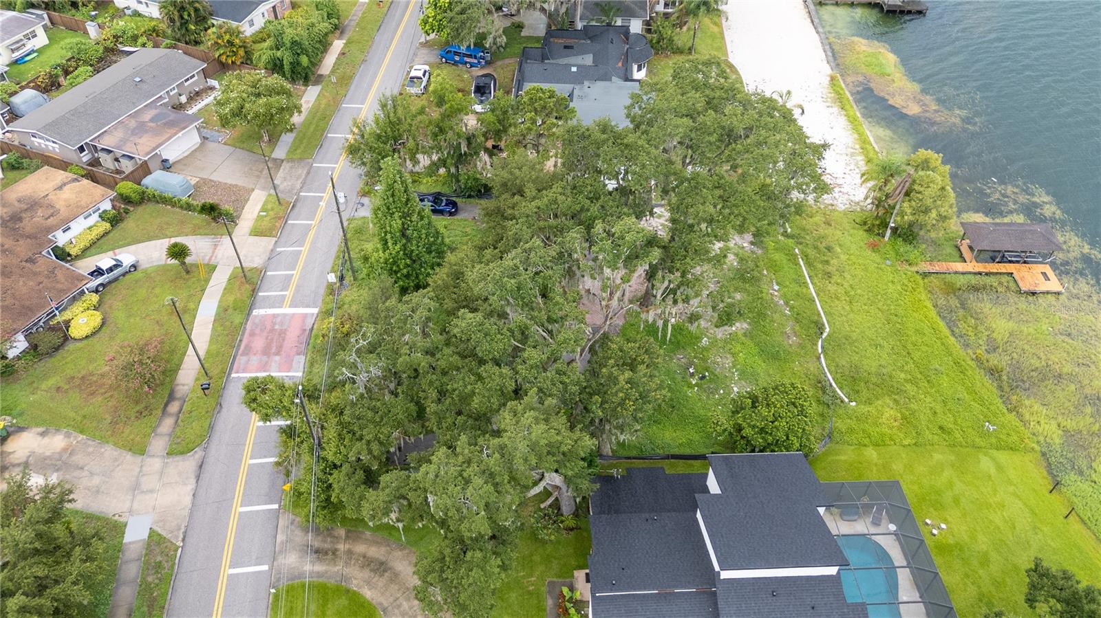 Image 13 of 29 For 2121 Nela Avenue