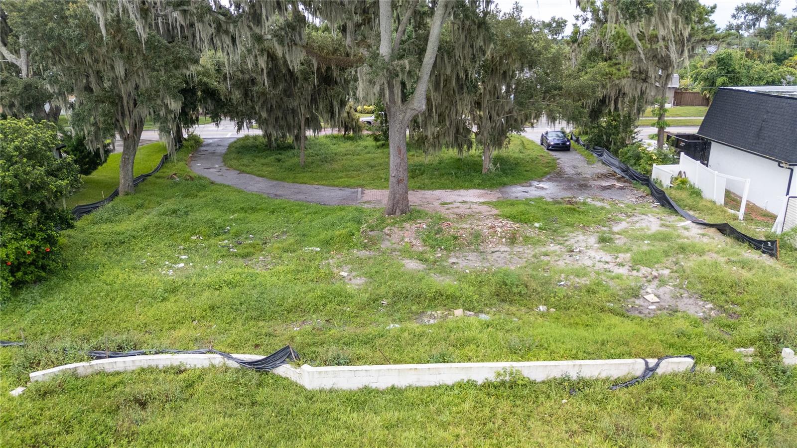 Image 2 of 29 For 2121 Nela Avenue