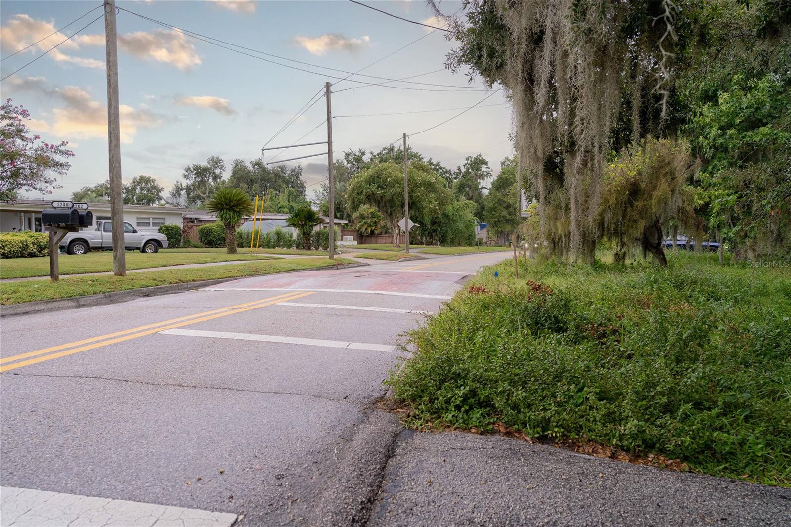 Image 26 of 29 For 2121 Nela Avenue