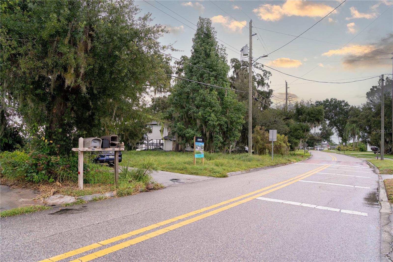 Image 29 of 29 For 2121 Nela Avenue