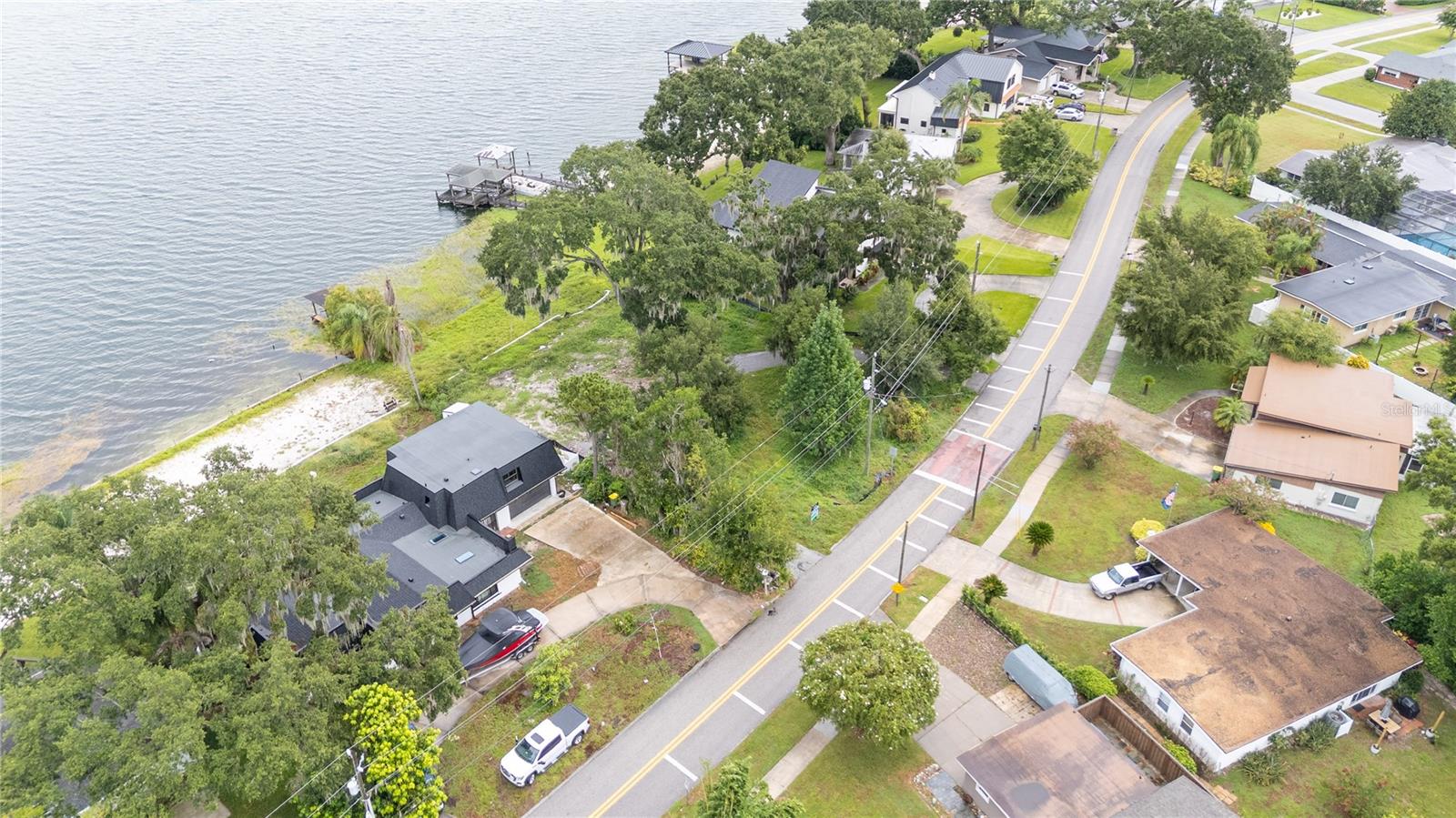 Image 8 of 29 For 2121 Nela Avenue