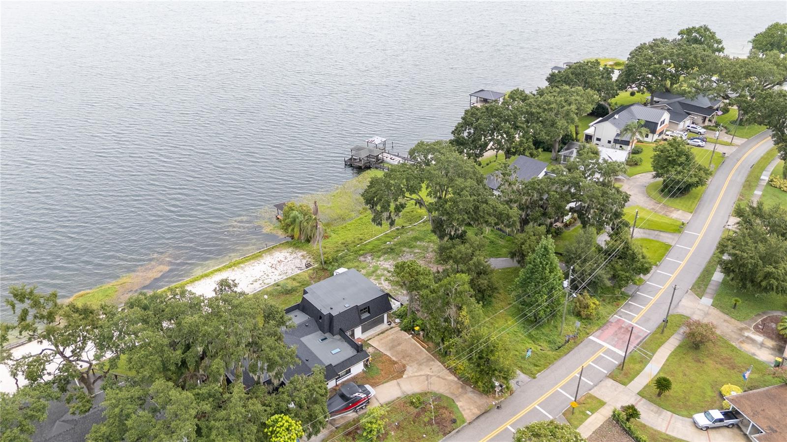 Image 9 of 29 For 2121 Nela Avenue