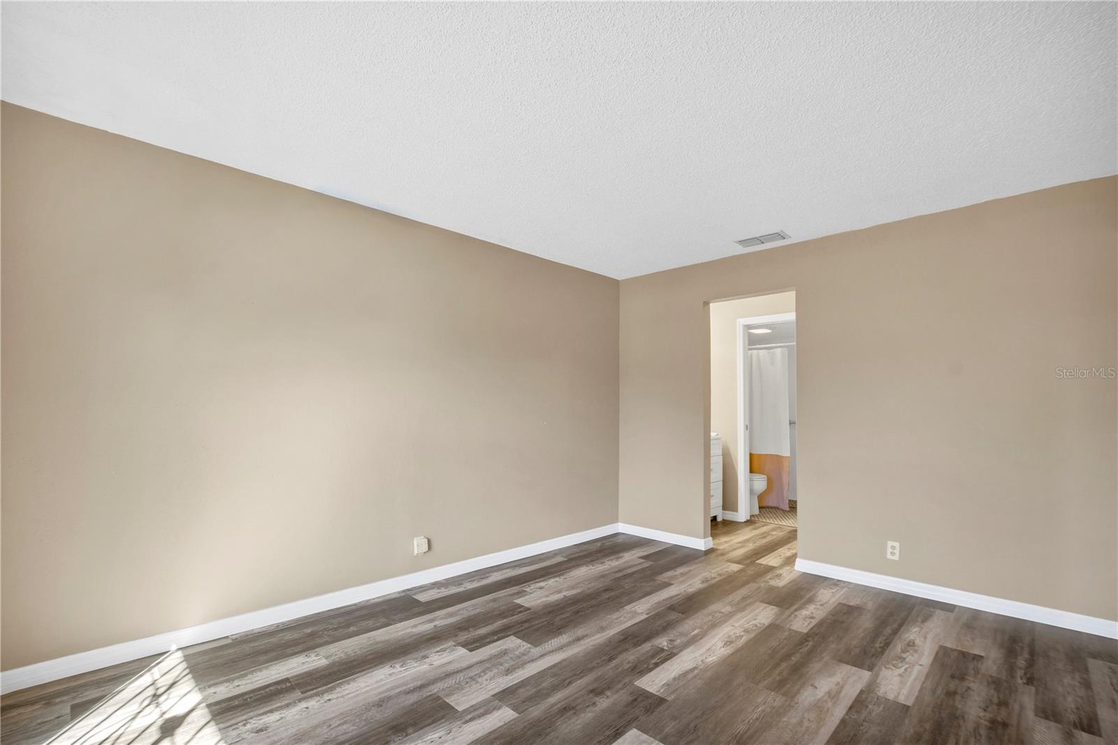 Image 11 of 19 For 345 24th Street Nw 16