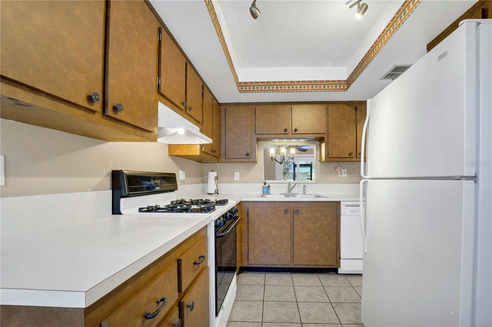 Image 5 of 19 For 345 24th Street Nw 16