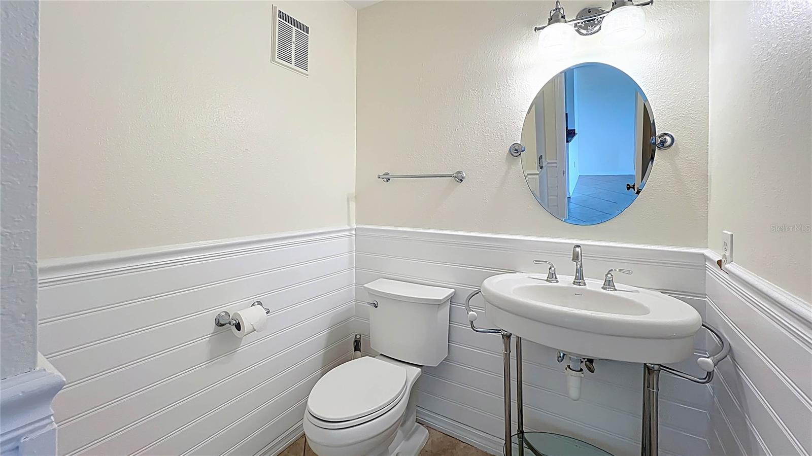 Image 15 of 55 For 630 Killarney Bay Court 3