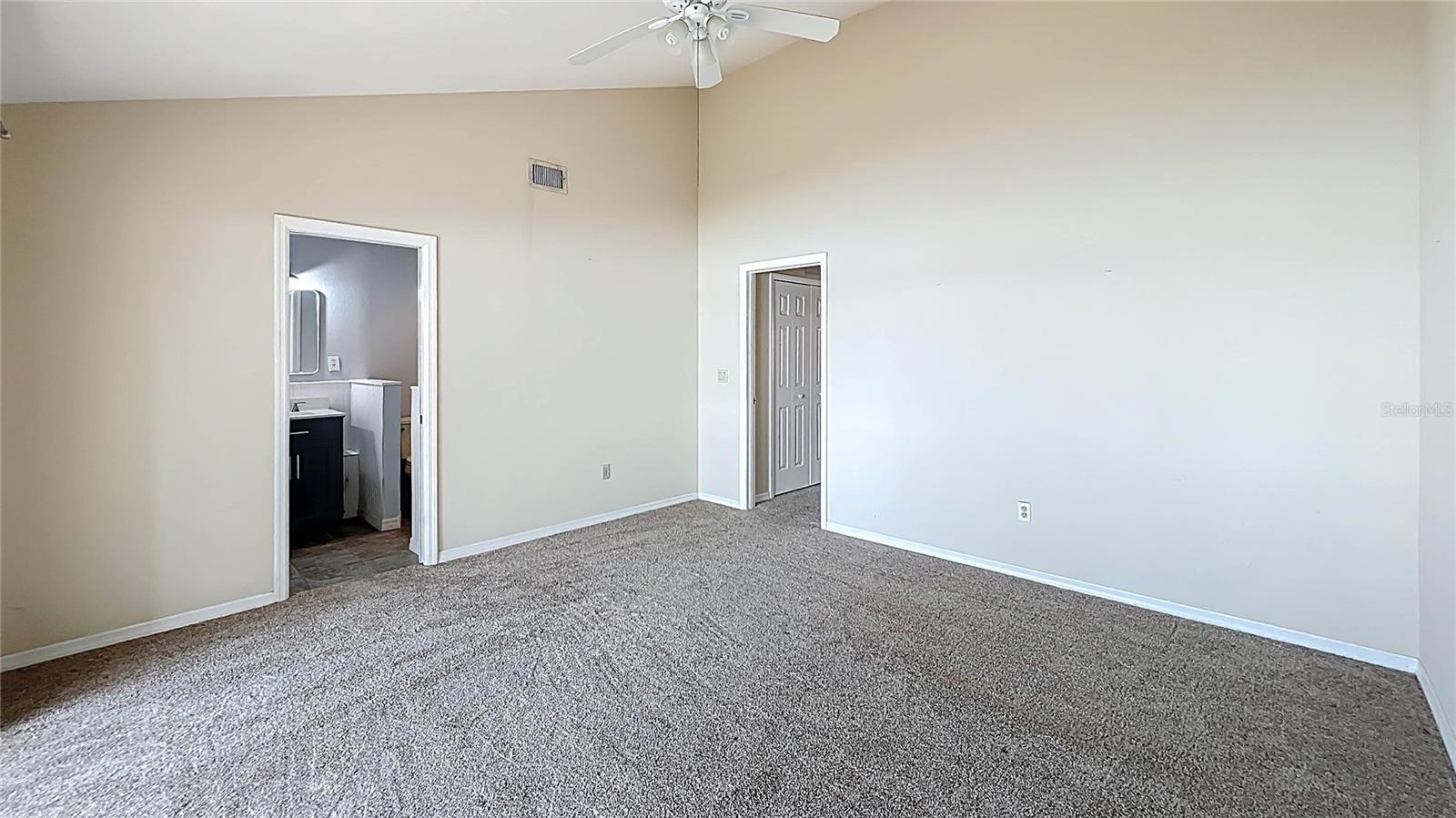 Image 31 of 55 For 630 Killarney Bay Court 3